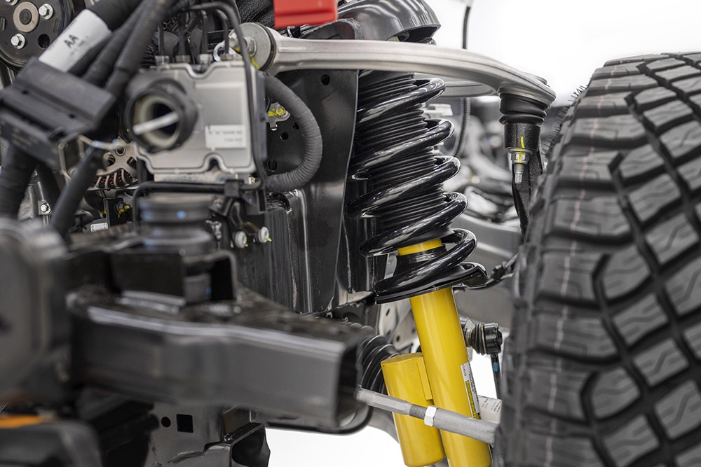 Közelkép a új Ford Bronco helyzetérzékeny csillapító mechanizmusáról.