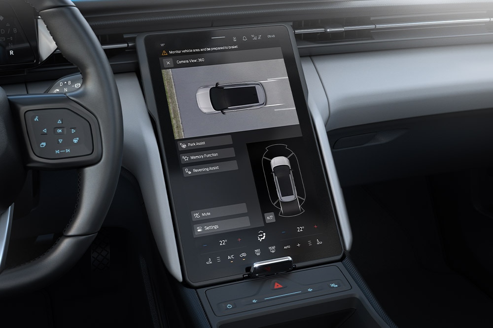 Közelkép egy Ford Explorer® műszerfaláról, amelyen a technikai funkciók láthatók.