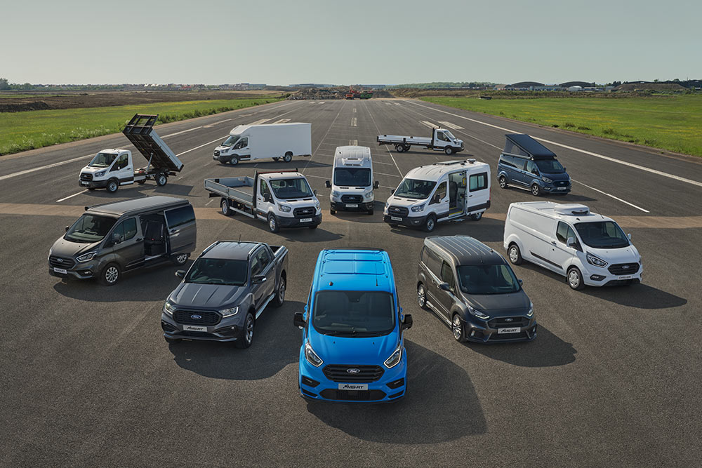 Különböző Ford haszongépjárművek.