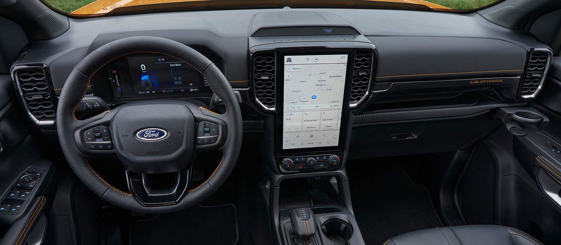 Videón látjuk a Ranger technológiáit, többek között a vezeték nélküli telefontöltést, a 360°-os kamerát és a Pro Power Onboardot.