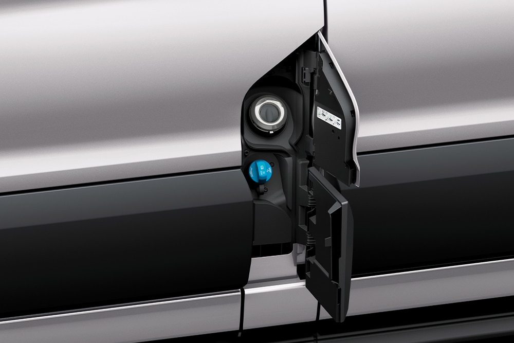Egy Ford Transit Kombi Easy Fuel tanksapka nélküli üzemanyagtöltő rendszere.
